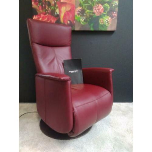 Prominent Toscana sta op stoel met relax 2 motoren