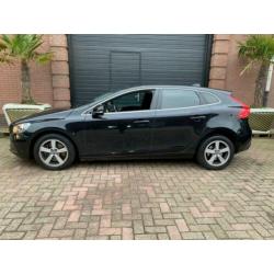 Volvo V40 2.0 D4 Summum Business Navi/PDC/LED/Net binnen!