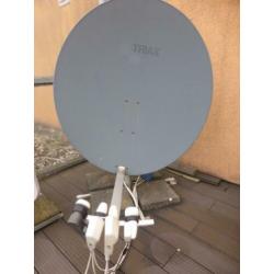 Triax schotelantenne 110cm met actuator