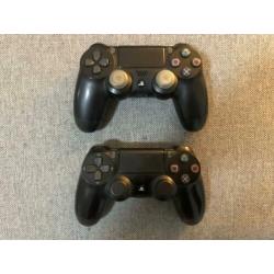 Ps 4 slim 1 tb + 2 controllers te koop