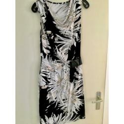 Jurk zwart-wit iets beige en leer accent 38/40