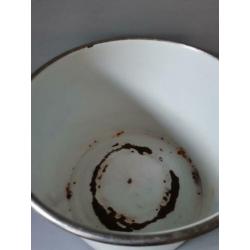 Wit emaille pan, 30 cm