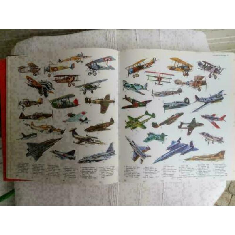 THE LORE OF FLIGHT ISBN 051718348x in goede staat