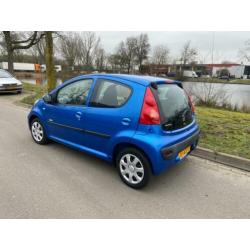 Peugeot 107 1.0-12V Millesim 200