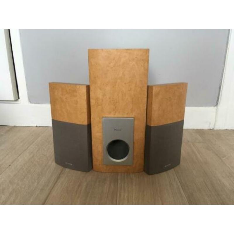 Pioneer speakers