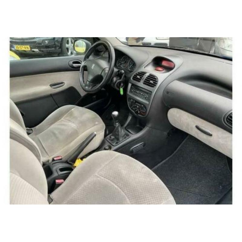 Peugeot 206 1.6 16v