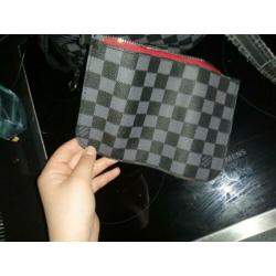 Lv tas
