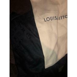 Louis Vuitton sjaal scarf shawl zwart black lv monogram
