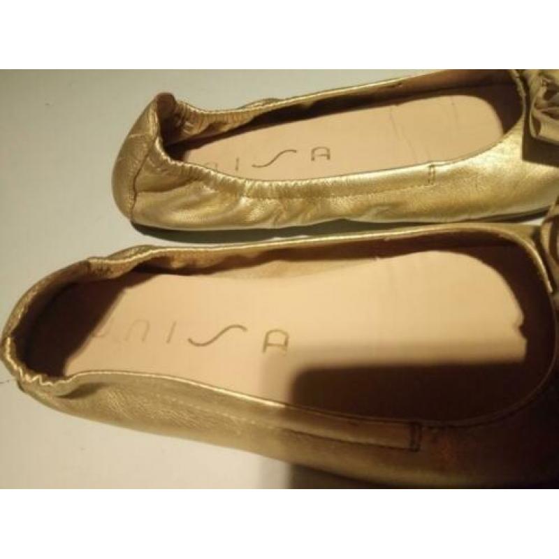 Unisa ballerina 33 valt als 34