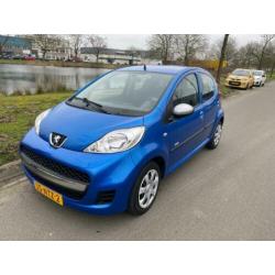 Peugeot 107 1.0-12V Millesim 200