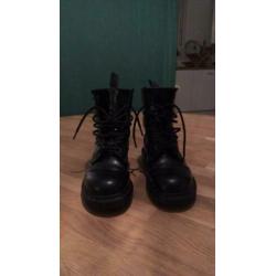 Dr. Martens maat 37 zwart
