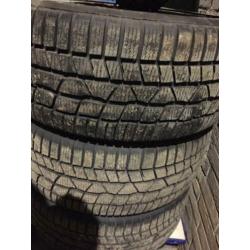 Conlinental contiwinter contact 235/45 R 17.