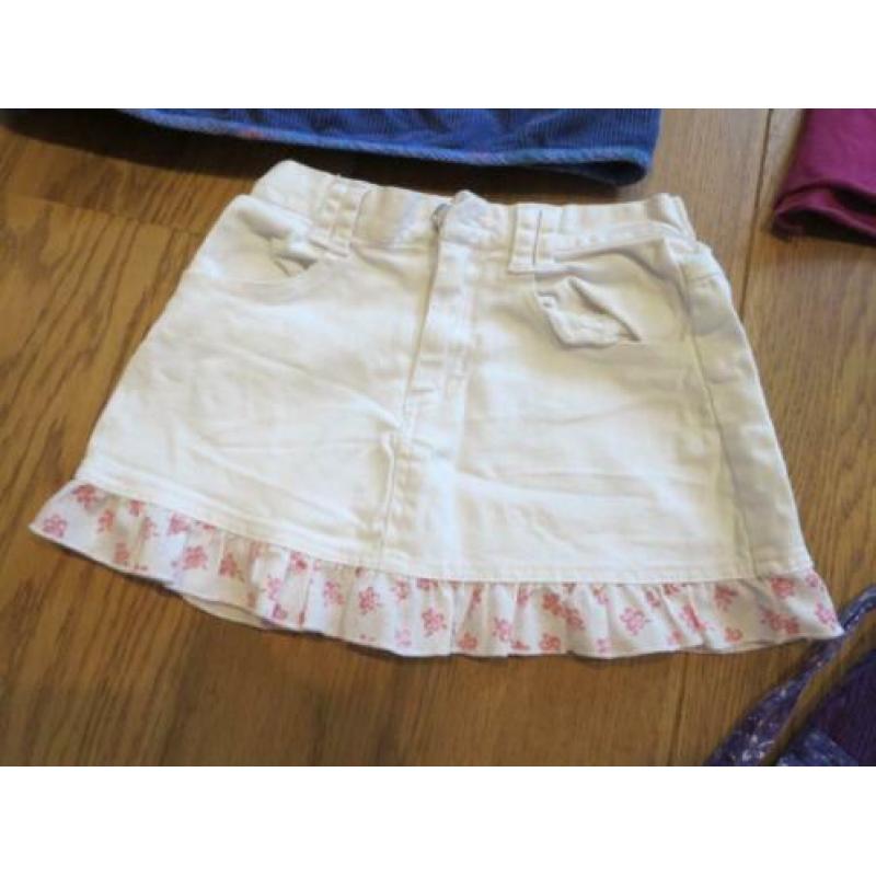Meisjes kleding pakket 1 maat 104.