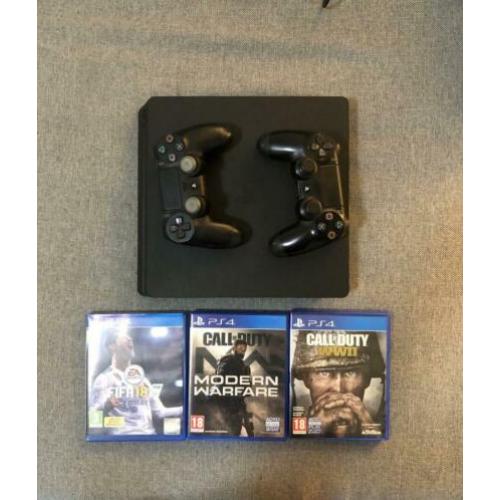 Ps 4 slim 1 tb + 2 controllers te koop