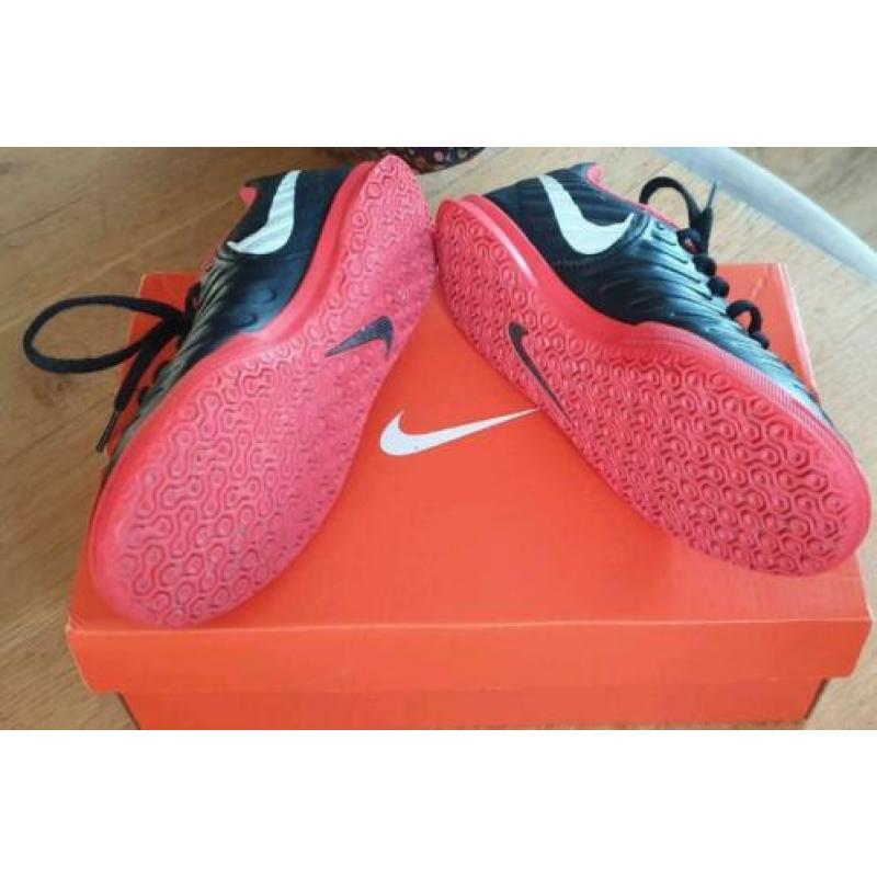 Nike Tiempo zaalvoetbalschoenen mt 33,5