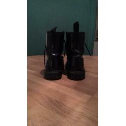 Dr. Martens maat 37 zwart