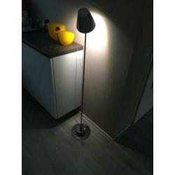 div lampen 2 staande lampen en 2 tafellampen