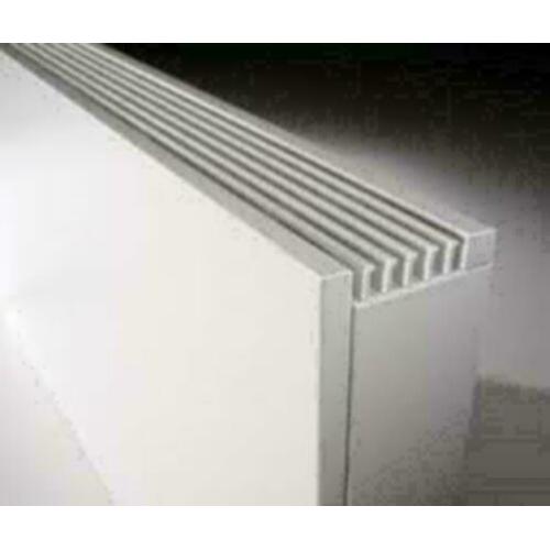 Jaga Strada 50 cm hoog en type 10 een lage temperatuur radia