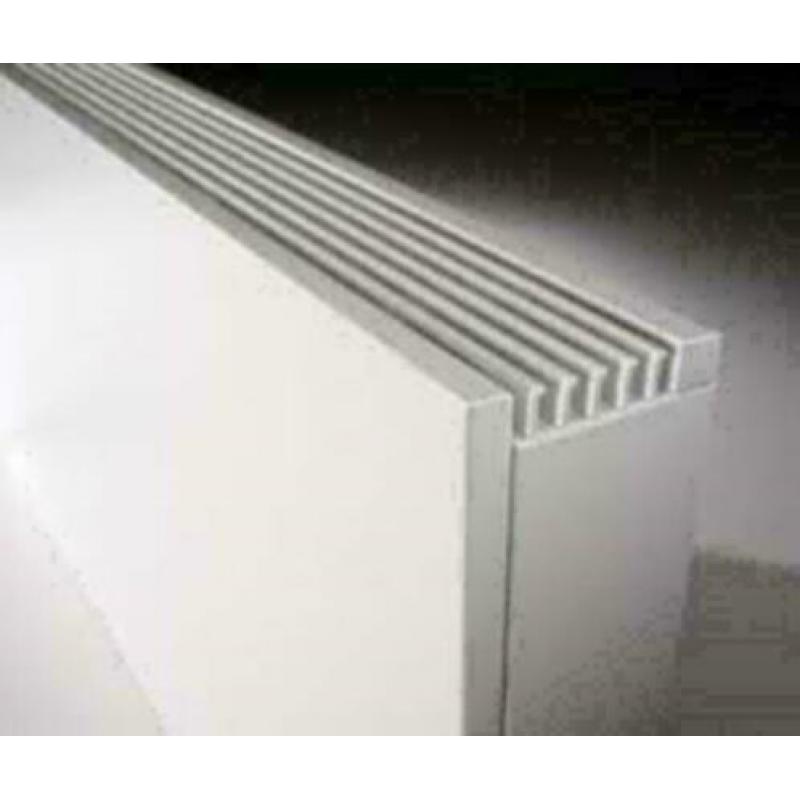 Jaga Strada 50 cm hoog en type 10 een lage temperatuur radia