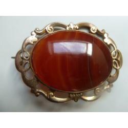 Antieke vuurvergulde broche + grote agaat cabochon /Luxeriös