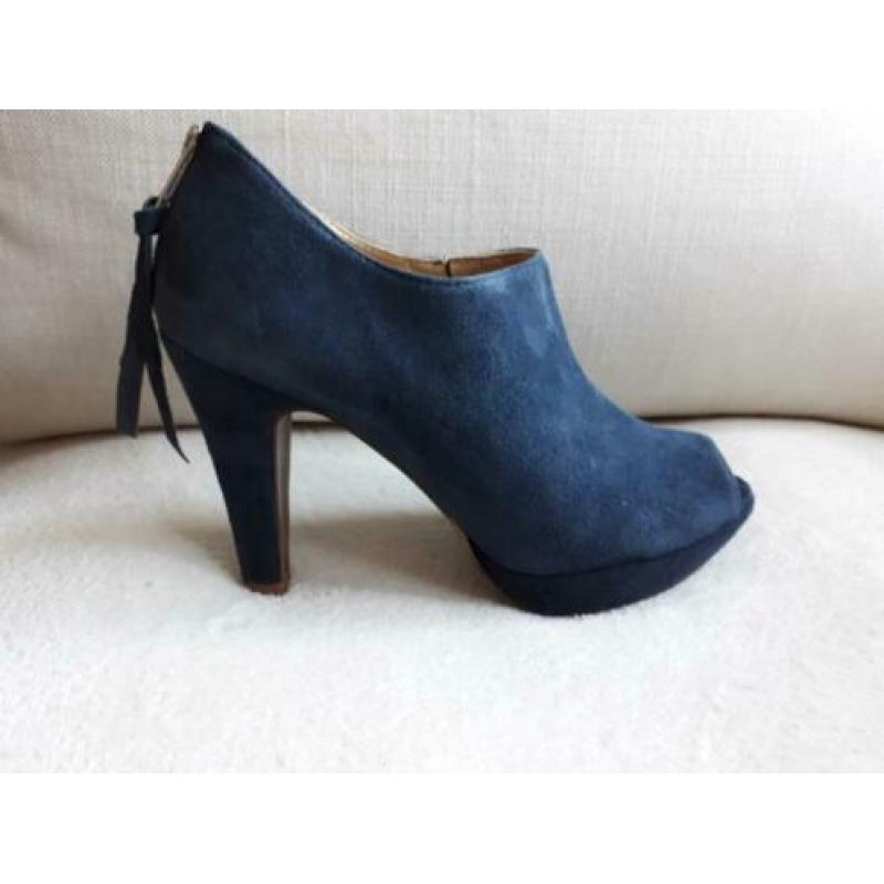 Mooie suede schoenen van SEASIDE (peeptoe) maat 39
