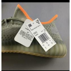 Yeezy boost 350 v2 desert sage green reflective