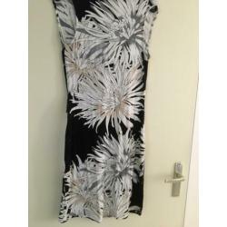 Jurk zwart-wit iets beige en leer accent 38/40
