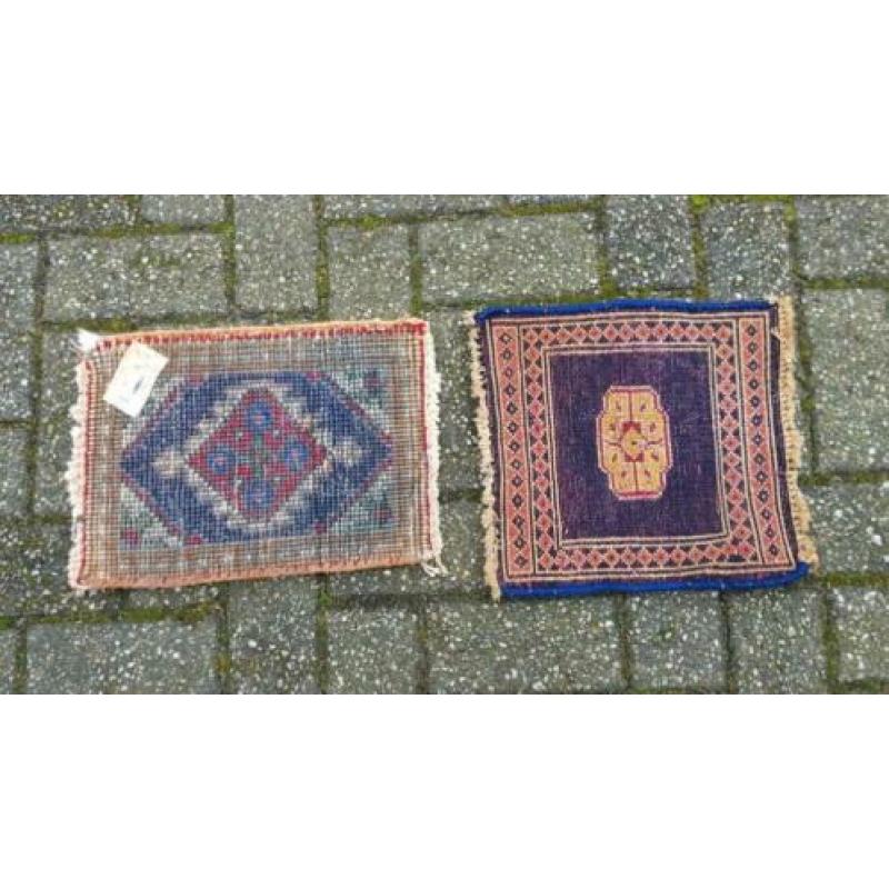 2 Perzische tafelkleden