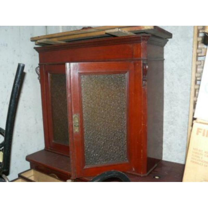 Antieke kast te koop