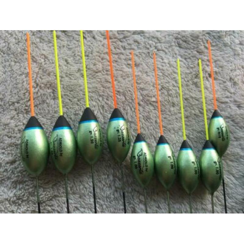 adv 266 / NIEUW mixset 15 dobbers BAZZERLA