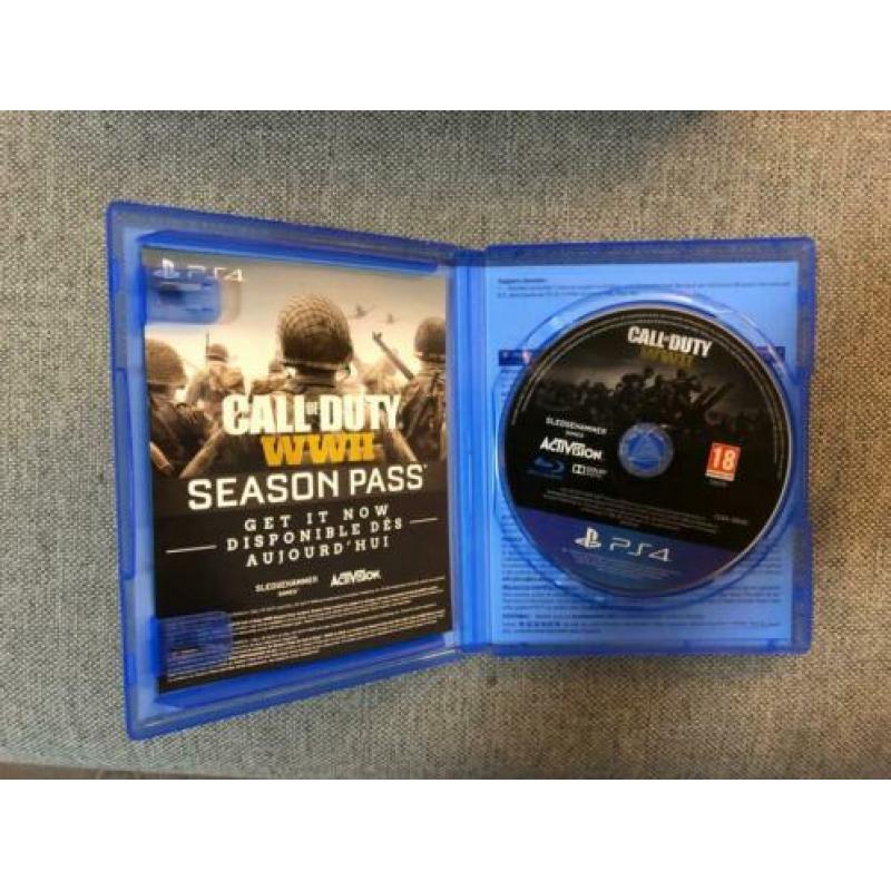 Ps 4 slim 1 tb + 2 controllers te koop