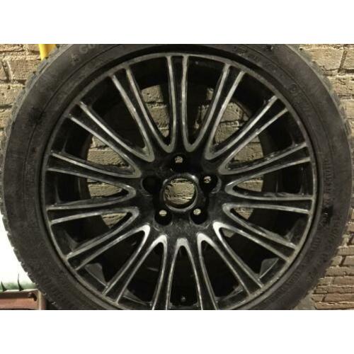 Conlinental contiwinter contact 235/45 R 17.