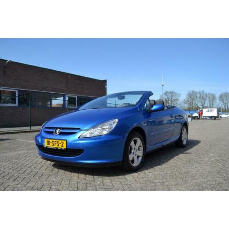 Peugeot 307 CC 2.0-16V CABRIO / LEDER / (bj 2005)