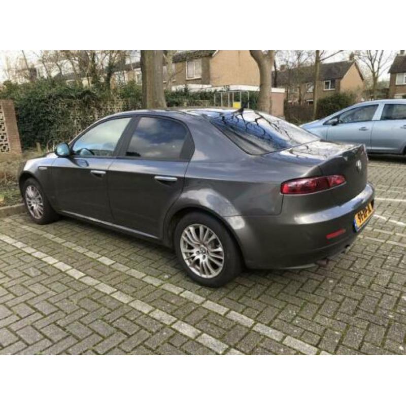 Alfa Romeo 159 Velgen 16 inch 4 seizoenen banden