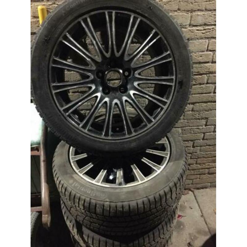 Conlinental contiwinter contact 235/45 R 17.