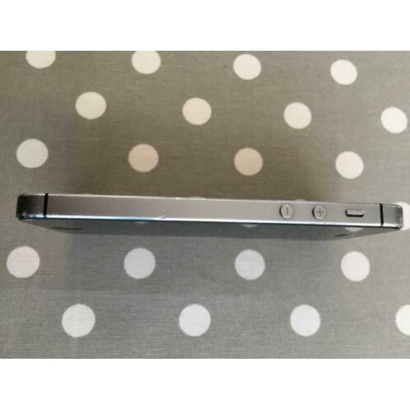 iPhone 5S 16GB Space grey