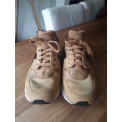 Nike Air Huarache leer lichtbruin maat 44,5