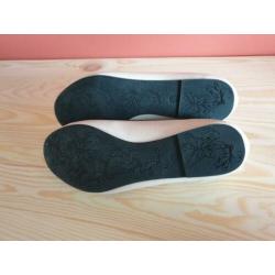 Te koop: zacht roze ballerina's van Visions maat 39 NIEUW!!