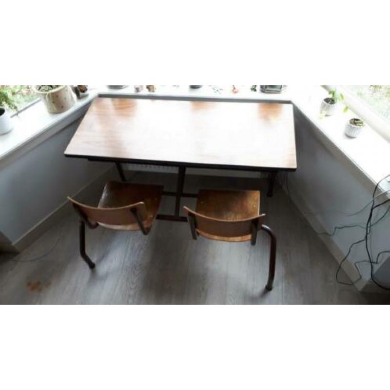 Schoolbureau / schoolbankje
