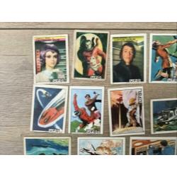 Monty plaatjes UFO 1970 mooie set
