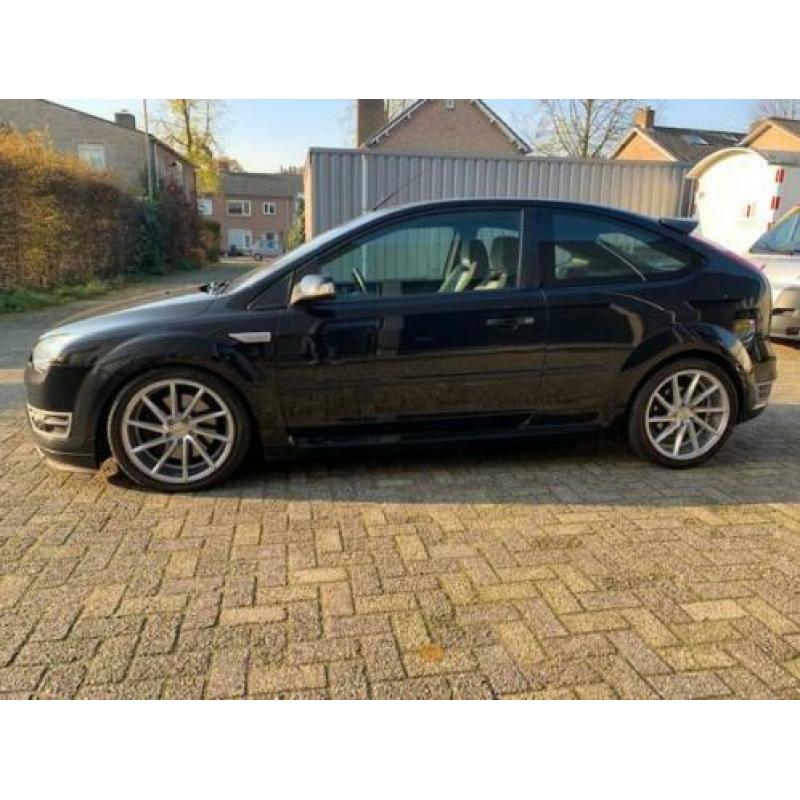 Ford FOCUS ST 2.5 T 225pk 2006 APK4-20 2006 CLIMA