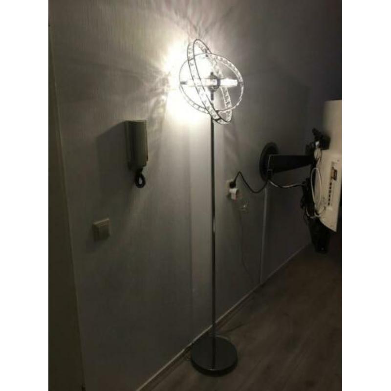 div lampen 2 staande lampen en 2 tafellampen