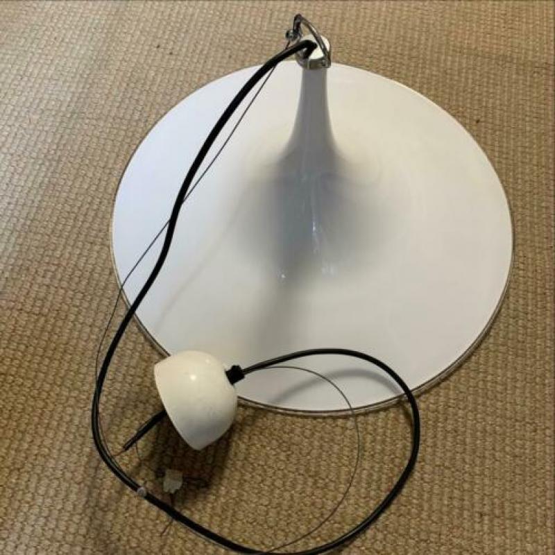 Vintage heksenhoed lamp van glas.