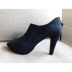 Mooie suede schoenen van SEASIDE (peeptoe) maat 39
