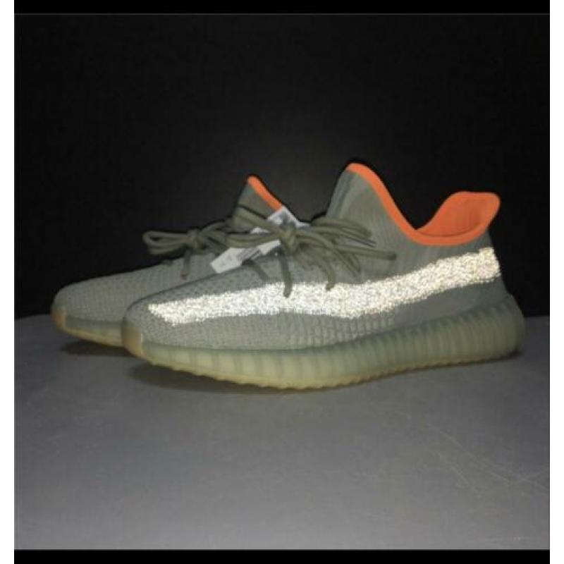 Yeezy boost 350 v2 desert sage green reflective