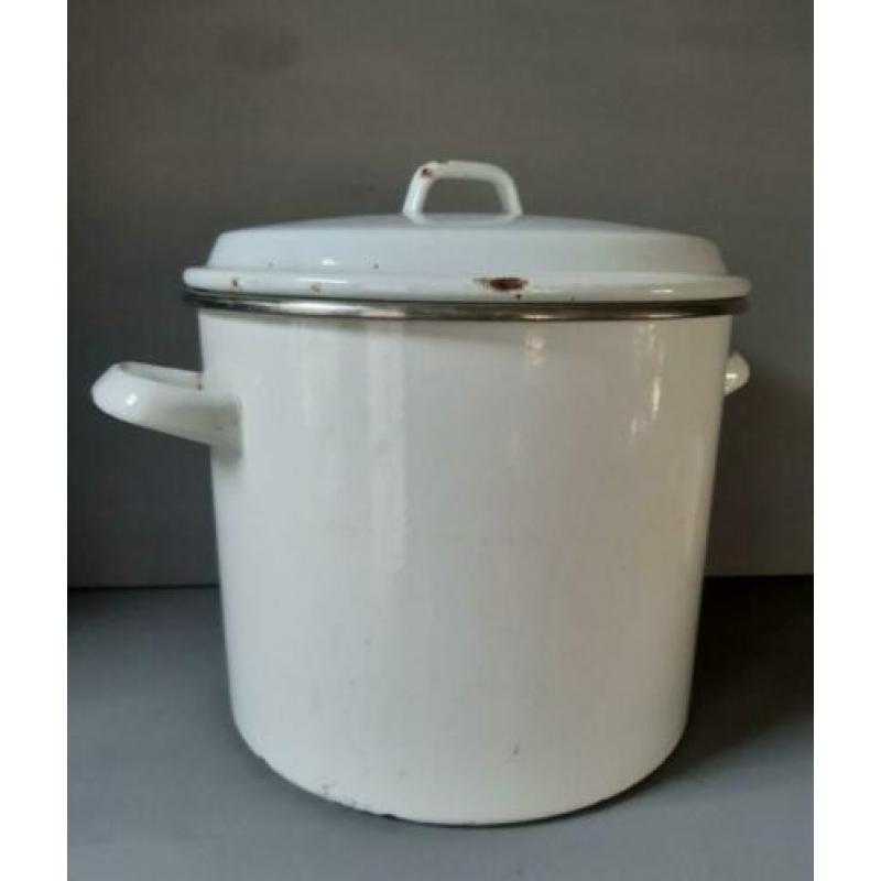 Wit emaille pan, 30 cm