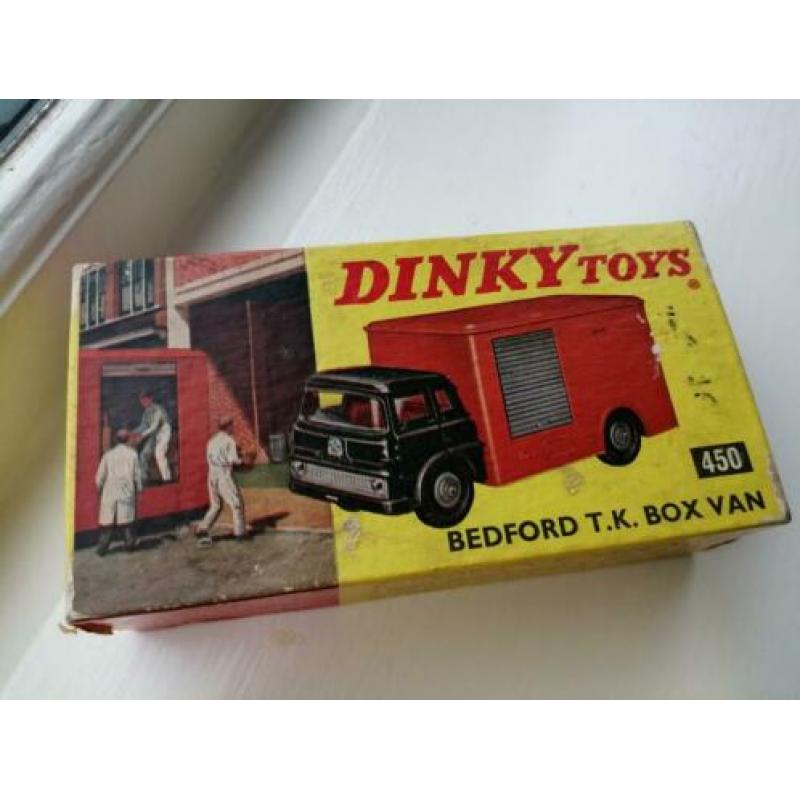 Dinky toys 450 Bedford Castrol met originele doost