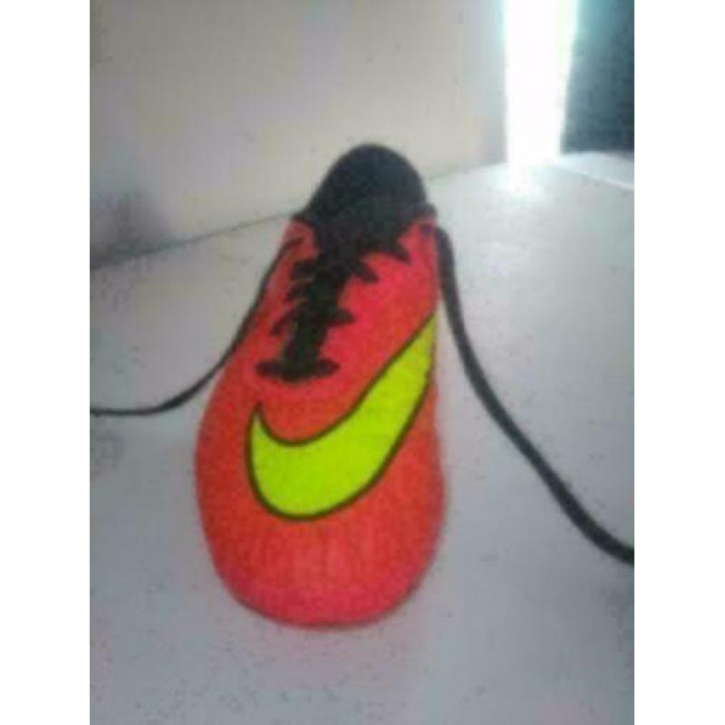 Nike hypervenom voetbalschoenen maat 36 (23cm)