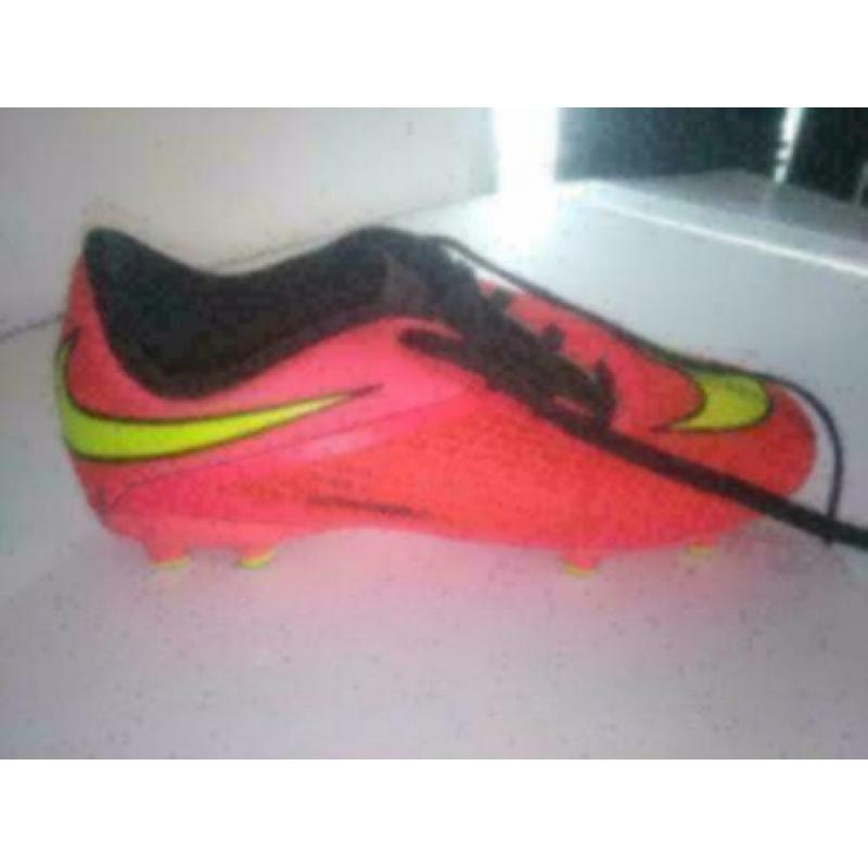 Nike hypervenom voetbalschoenen maat 36 (23cm)