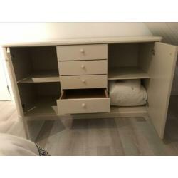 Commode en 2 nachttafeltjes